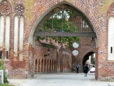 Zugang zur Neubrandenburger Innenstadt über das Stargarder Tor